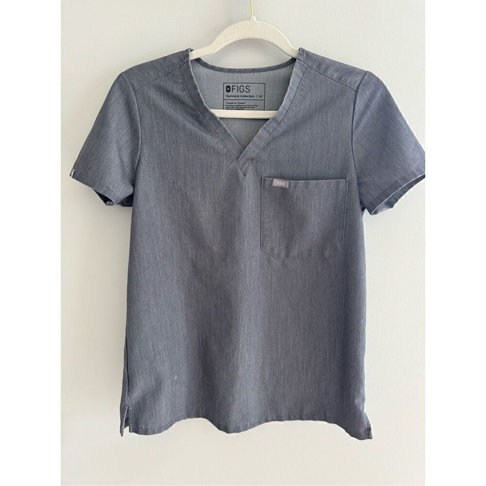 FIGS Catarina Gray Scrub Top, One Pocket, Women’s Size XS